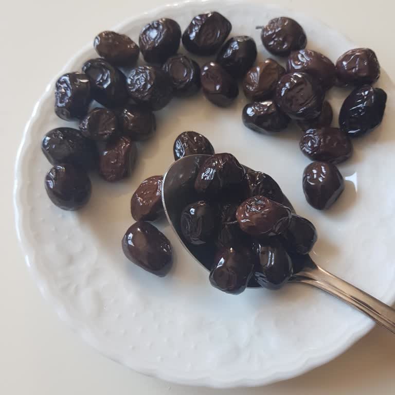 Satıcının Yanıltıcı Zeytin Reklamı Ve İade Reddi