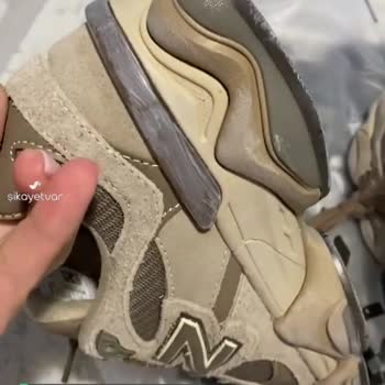 New Balance 9060 Defolu Ayıplı Ürün Yollanmış!