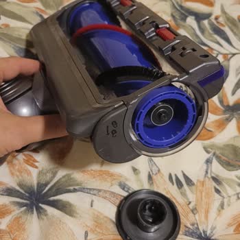 Dyson V15 DT Anti Tangle Comb Başlığının Çıkarılamaması Ve Müşteri Hizmetlerinden Çözüm Bulamama