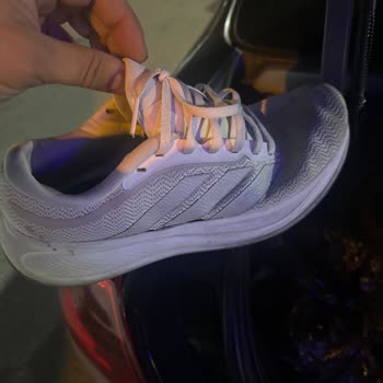 Adidas Ayakkabısının İki Ayda Yanlarından Açılması Ve Garanti Hakkının İhlali