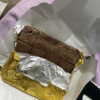 Eti Bol Sütlü Çikolatanın Bozulmuş Olması Ve Kalite Kontrol Eksikliği