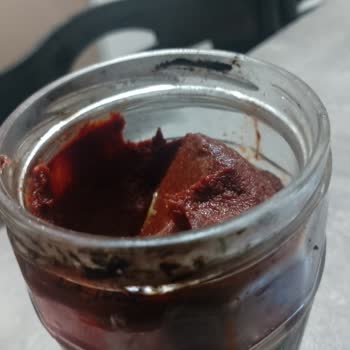 Tat Markasındaki Cam Kavanoz Kapağındaki Siyah Lekeler Gıda Güvenliğini Tehdit Ediyor