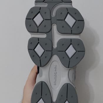 SuperStep’ten Aldığım New Balance Ayakkabısı İki Defa Teşhir Ürün Olarak Geldi