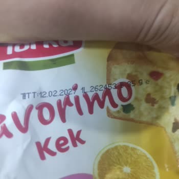 Torku Favorimo Muzlu Kekte Küf Ve Böcek Sorunu