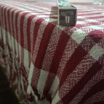 Gratis Talep Edilen Koyu Kahverengi Kaş Kalemi Açık Ton Olarak Verildi, Çalışan Yanlış Yönlendirdi