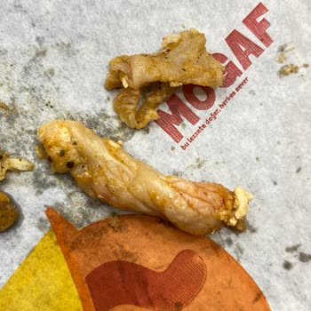 Mogaf Hatay Döner Sefaköy Şubesinde Çürük Tavuk Dürümü Ve Hijyen Sorunu