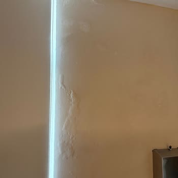 Kadın Doğum Muayene Odasındaki Rutubet, Küf Ve Arızalı Monitör Hızlıca Düzeltmeli