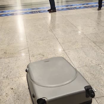 Pegasus Uçuşunda Valizimde Büyük Delik Ve Kırık Tekerlek