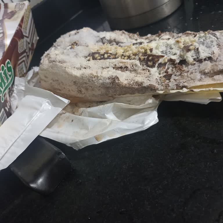 Şok Marketteki Küflü Dondurma Ürünü İçin Değişim Ve Kontrol Talebi