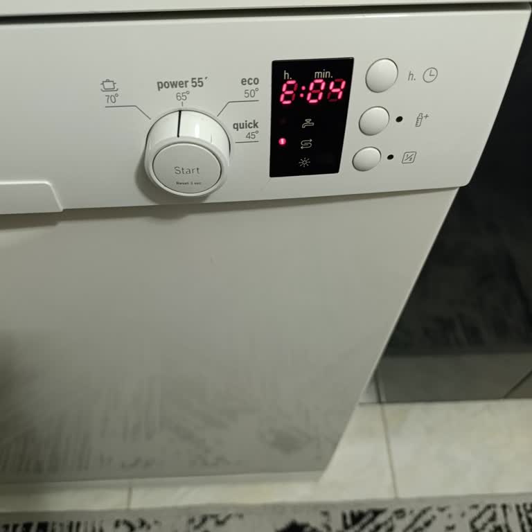 Bosch Silence Plus 4 Bulaşık Makinesinde Sürekli E04 Hatası, Sigorta Atması Ve Güvenlik Riski
