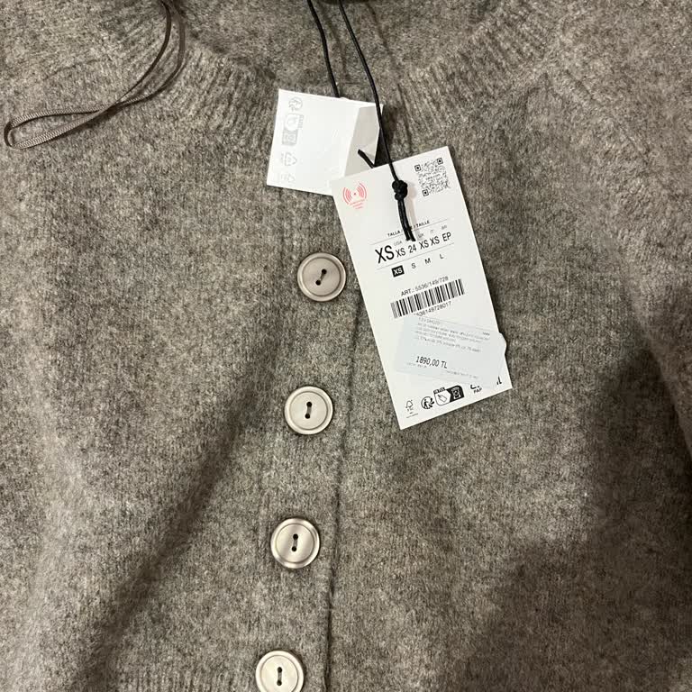 Zara Uygulamasında Fiyat Etiketi Ve Dijital Fiyat Arasındaki 100 TL Farkı
