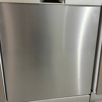 Kapak Üzerinde Çizik ve Yazı İzleri Bulunan Profilo Bulaşık Makinesinin Değiştirilmesi Talebi