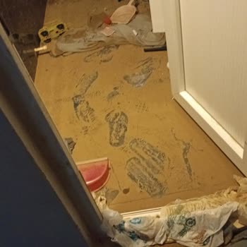 Sultanbeyli'de Yağmur Sularının Evi Su Basması Ve İSKİ'nin Müdahalesizliği