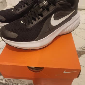 Nike Ayakkabısındaki Topuk Destek Sorunu Ve In Street'in Kullanıcı Hatası İddiası