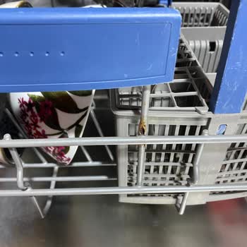 Bosch Bulaşık Makinesinin İç Sepetlerinde Paslanma, Tel Dökülmesi Ve Hijyen Endişesi