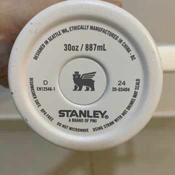Stanley 887ml Beyaz Termos Bardak Kapağından Sızdırma Değişim Ve İade Talebi