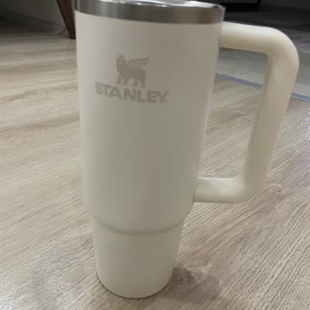 Stanley 887ml Beyaz Termos Bardak Kapağından Sızdırma Değişim Ve İade Talebi
