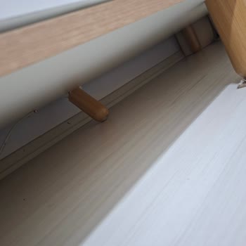 İzmit Şubesinde Gardırop Kurulumu Kartonla Sabitlendi, Ayaklar Kırıldı Ve Geri Dönüş Yok
