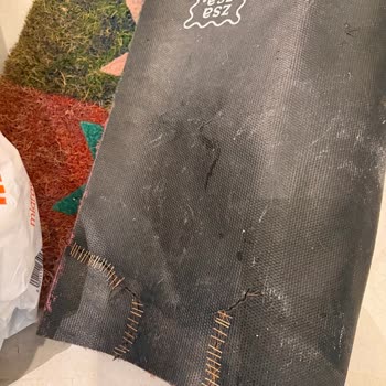 Ege Halı Yıkama’da Hasarlı Halı Ve Paspas Teslimatı, İletişimsizlik Ve Tazminat Talebi