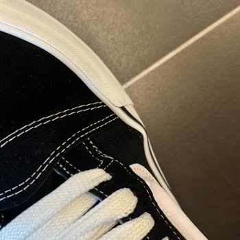 SneakersLife’da Gecikmiş Kargo Ve Hasarlı Ayakkabı İçin Yeni Ürün Talebi