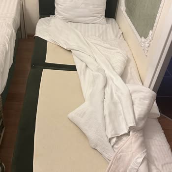 Balkanlar Turunda Konforsuz Yatak, Sıcak Su Yokluğu Ve Rahatsız Otobüs Şartları