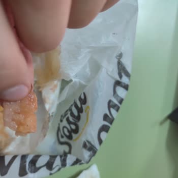 Maydonoz Döner Siparişindeki Çiğ Tavuk Ve Patlamış İçecek Nedeniyle İade Talebi Reddedildi