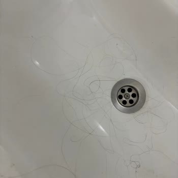 Dyson Saç Şekillendiricinin Saçları Zarar Görmesi Ve İade Çözümü Talebi