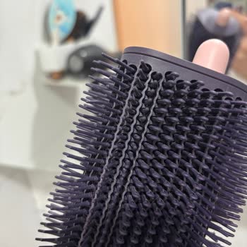 Dyson Saç Şekillendiricinin Saçları Zarar Görmesi Ve İade Çözümü Talebi