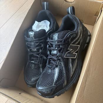 İade Süresi Doldu İddiasıyla Red Edilen New Balance Kadın Spor Ayakkabısı