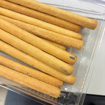 Küflü Ülker Altınbaşak Grissini Ürününde Hijyen Sorunu Ve Şirketin Cevapsızlığı
