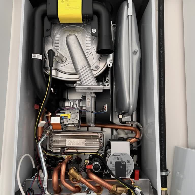 Vaillant Kombi F28 Arızası Nedeniyle Çözüm Bekleyişi Ve Birebir Değişim Talebi