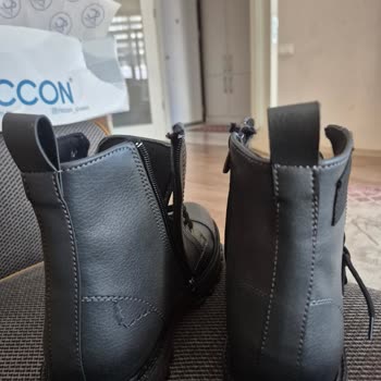 Riccon Erkek Botunda Üretim Hatası: Dikiş Sökülmesi Ve Şekil Bozukluğu