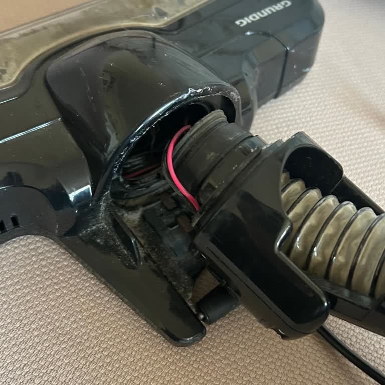 Grundig VCP 3930 Başlık Sürekli Kırılıyor, Ücretsiz Değişim Talebi