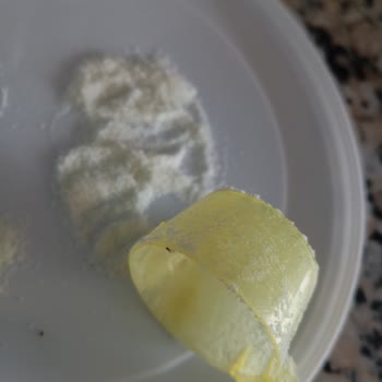 Milupa Aptamil Prosyneo Neo 1 Bebek Mamasında Böceklenme Ve Bozulma