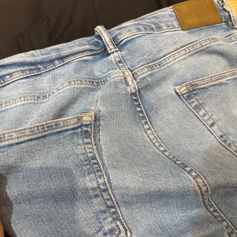 Zara Forum İstanbul Mağazasındaki Üretim Hatası İçin İade Reddi Ve Müdürün Kaba Davranışı