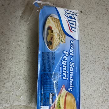 Şişmiş Ambalajlı Tost Ve Sandviç Peyniri Ürünü Gıda Güvenliği Endişesi