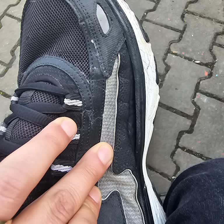 Skechers Ayakkabısında Açılma Ve Yırtılma Uzun İnceleme Sürecine Karşı İade Talebi