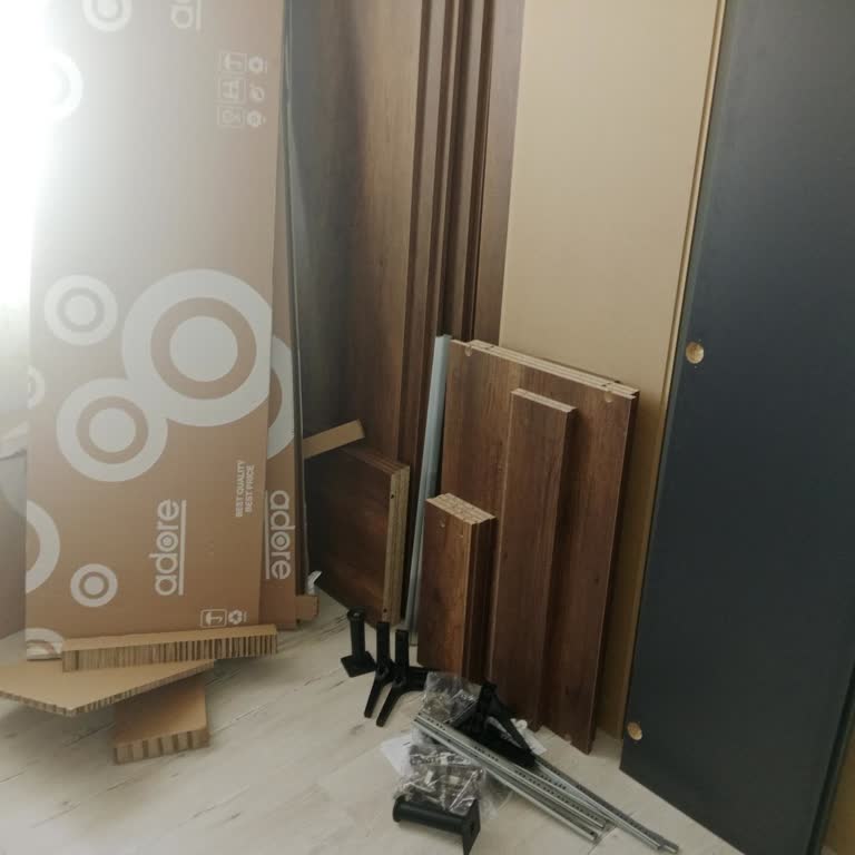 Eksik Vidalar Nedeniyle Gardırop Montajı Gecikti, Hızlı Çözüm Ve Telafi Talebi