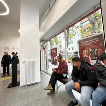 Ziraat Bankası Ortaköy Şubesi Personel Yetersizliği Ve Uzun Bekleme Süresi