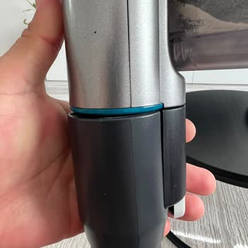 Philips Aqua Plus 8000 Şarjlı Dik Süpürge Plastik Borusu Kırıldı Ve Performans Düşüyor