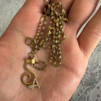 Kararmaya Dayanıklı Olduğu Söylenen Kolye Kısa Sürede Karardı Ve Tehditkâr Müşteri Hizmeti