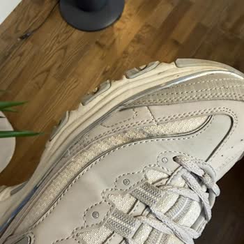 Skechers D'Lites Ayakkabısında İlk Kullanımda Kırılma Ve Değişim Talebim Reddedildi