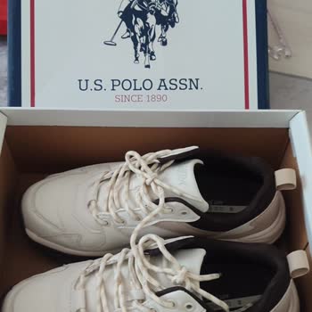 FLO Mağazasındaki U. S. Polo Assn. Ayakkabının İki Saatte Parçalanması Ve İade Talebi