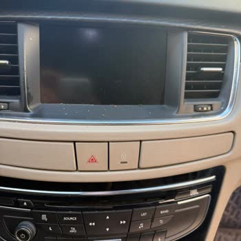 Söğüt Oto Cam’da Keyfi Fiyat Artışı Ve Kirli Teslimat Şikayeti