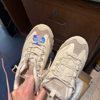 Üst Üste Kusurlu Skechers Ayakkabı Gönderimi Ve Kalite Kontrol Eksikliği