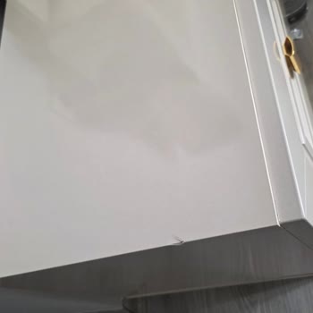 Gold Yatak Odası Takımında Hasarlı Komodin Ve Çözüm Sürecinin Uzaması