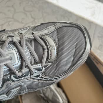 New Balance Spor Ayakkabısında Kısa Sürede Ön Kısımda Kırılma Ve Katlanma İade Talebi Reddedildi