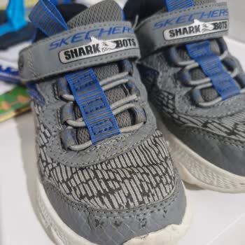Skechers Çocuk Ayakkabısında Kısa Sürede Deri Kalkması, Ücretsiz Değişim İsteği