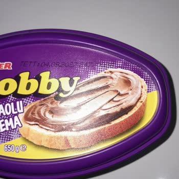 Ülker Hobby Sürülebilir Krem Çikolata'da Bozuk Koku Ve Müşteri Hizmetleri Cevapsızlığı