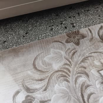 Diyarbakır Lüks Halı Yıkama’dan Yıkanmamış Halılar Ve Geri Dönüşte Sürekli Gecikme